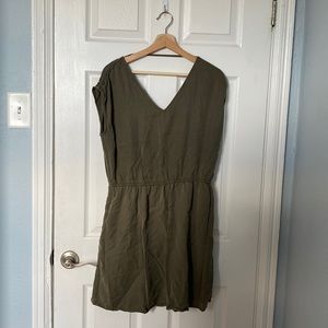 Universal threads dress with pockets - green - L